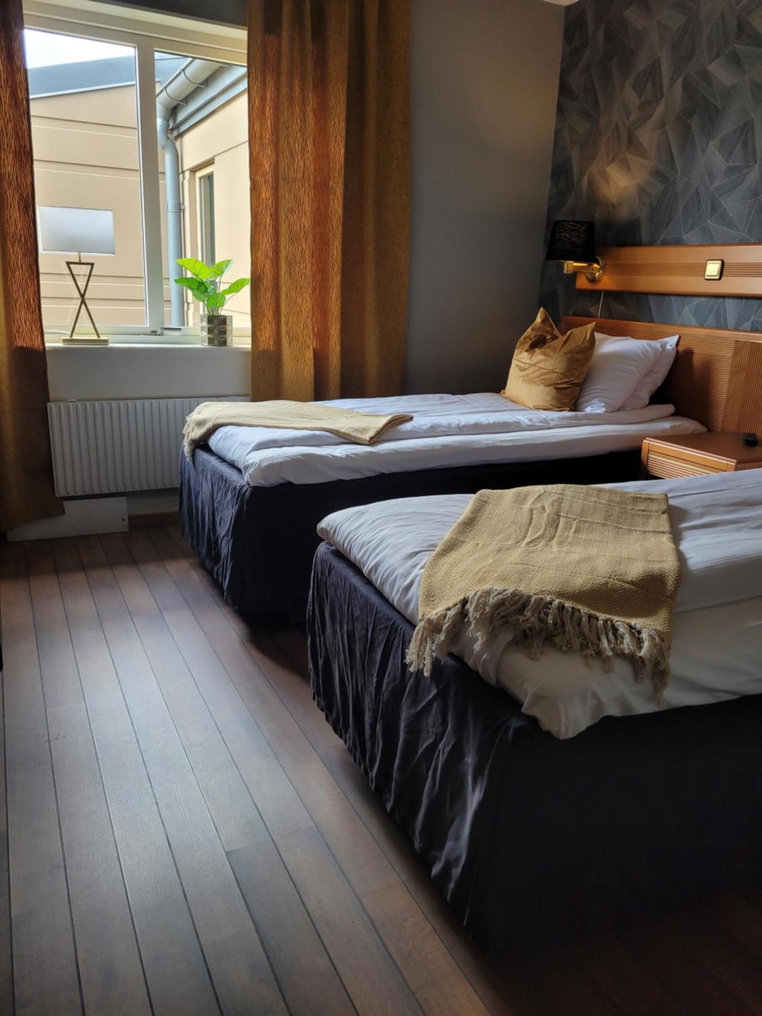 Arena Hotell Vanersborg Bagian luar foto