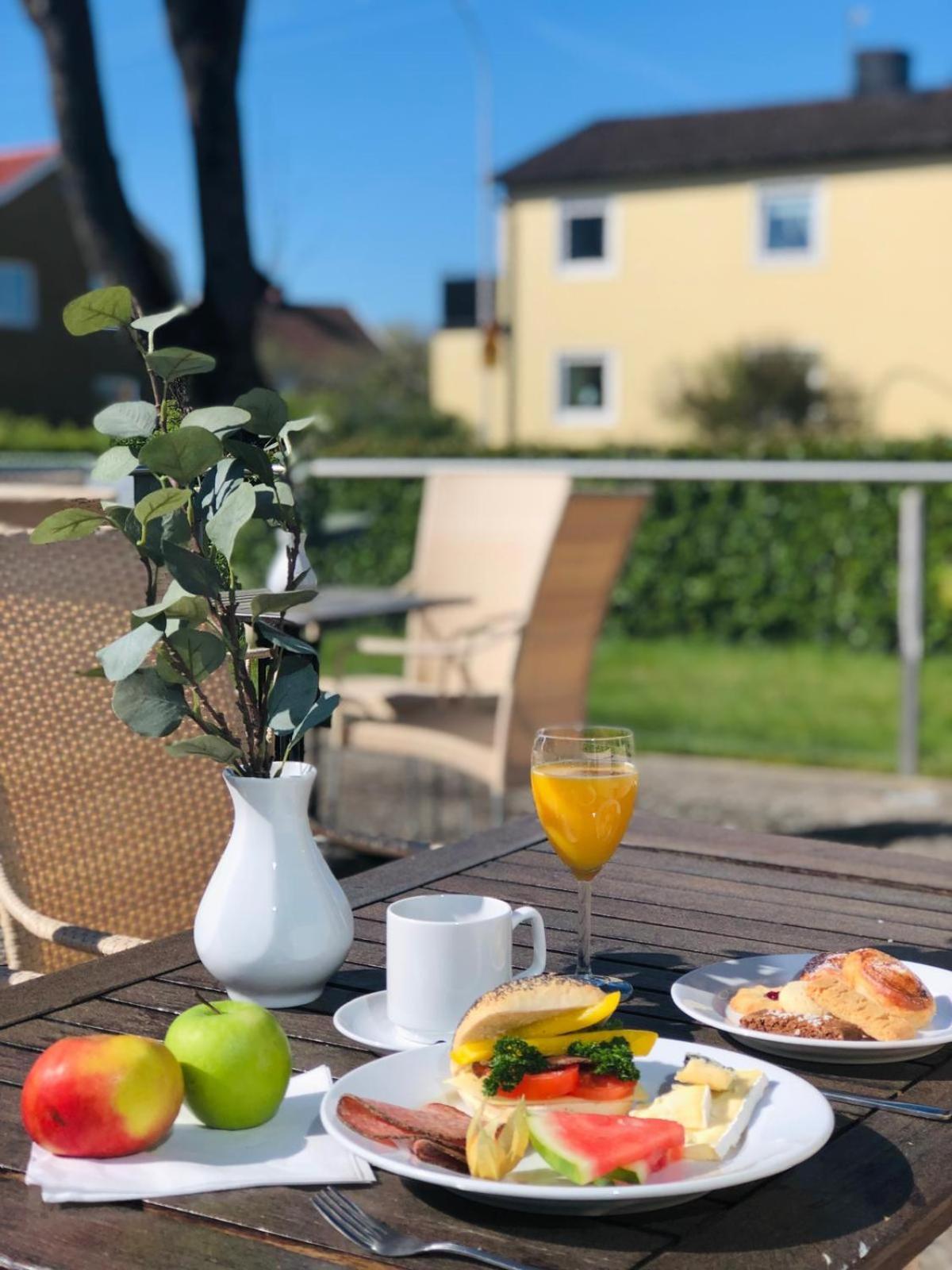 Arena Hotell Vanersborg Bagian luar foto