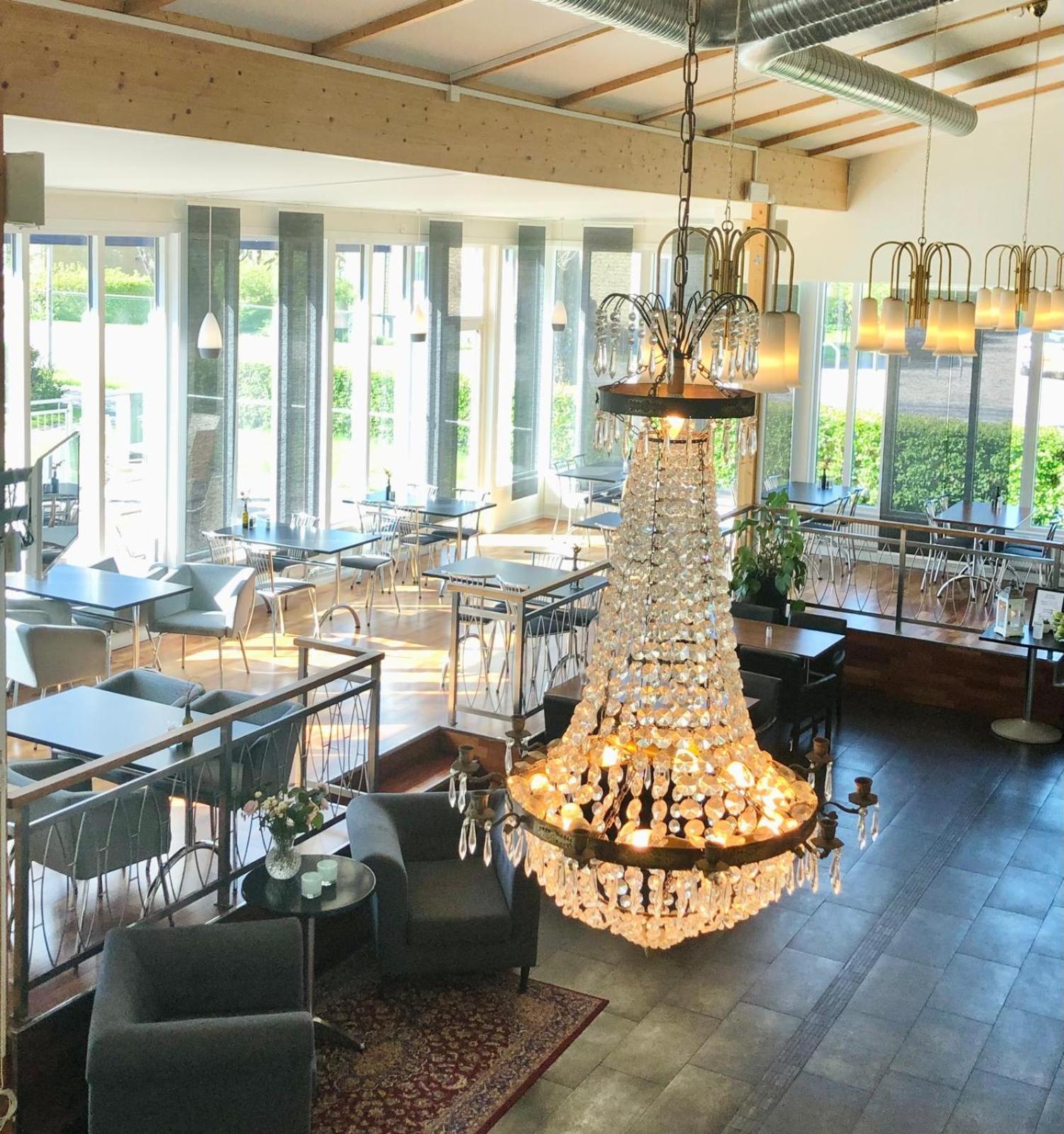 Arena Hotell Vanersborg Bagian luar foto